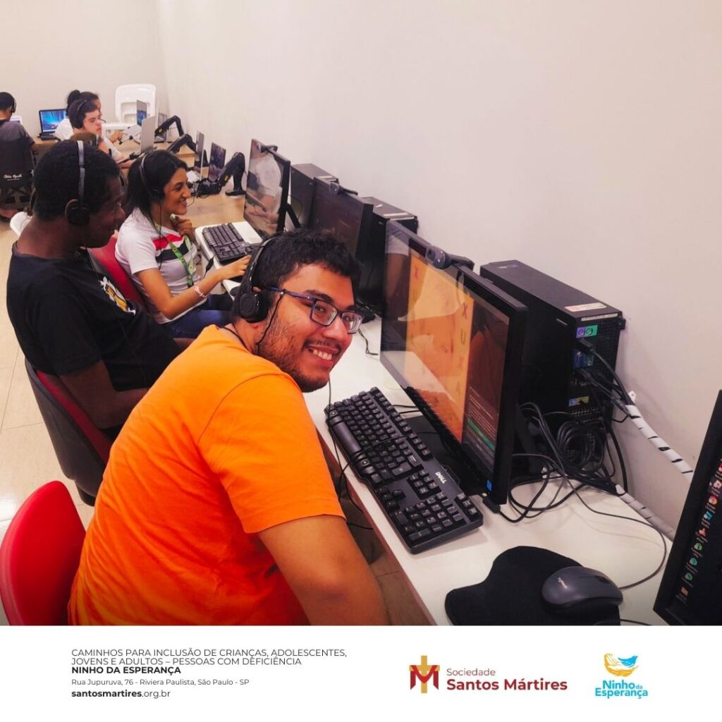 Integração entre Jovens Promove Inclusão com Atividades de Informática e Panificação. Foto: Acervo/Sociedade Santos Mártires